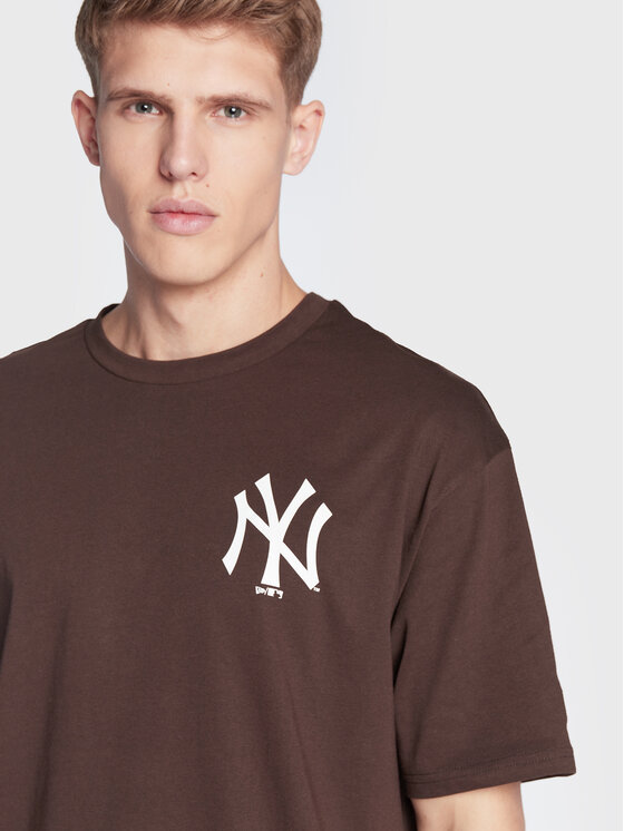 Official New Era League Essentials New York Yankees Oversized T-Shirt C2_13