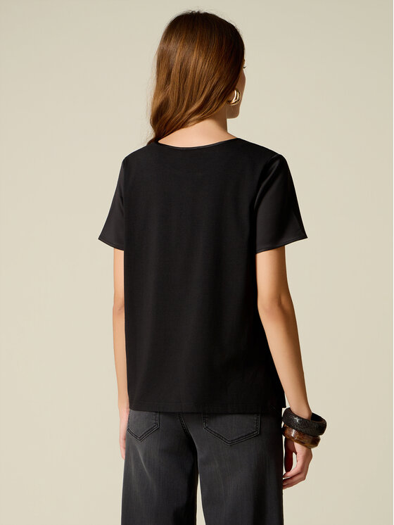 Oltre Oltre T-shirt G384J204556N033 Nero Regular Fit