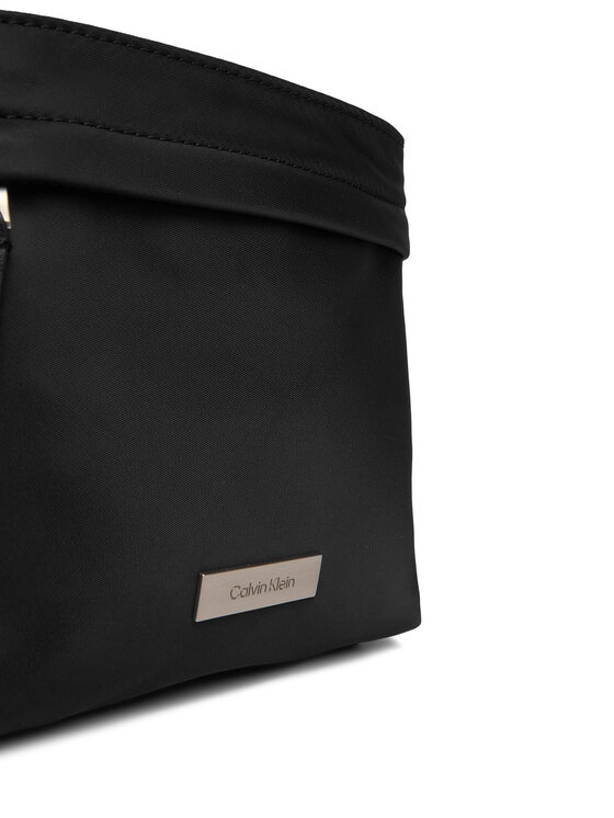 Calvin Klein Calvin Klein Мъжка чантичка Sleek Slim Flatpack LV04D3234G Черен