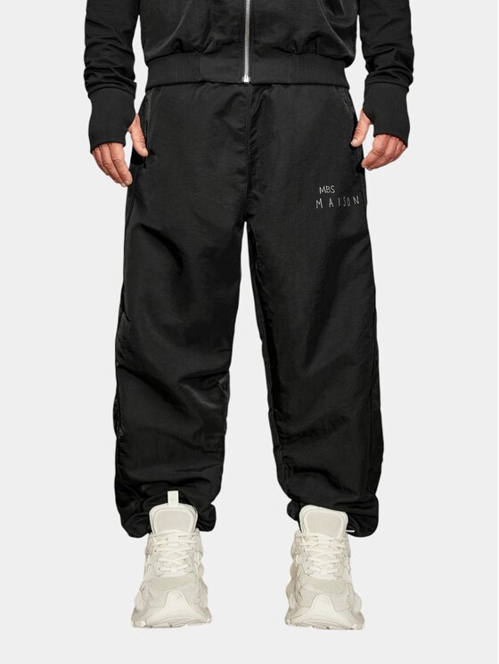 MADE BY SOCIETY MADE BY SOCIETY Spodnie materiałowe SLOPE - P17739 Czarny Basic Fit