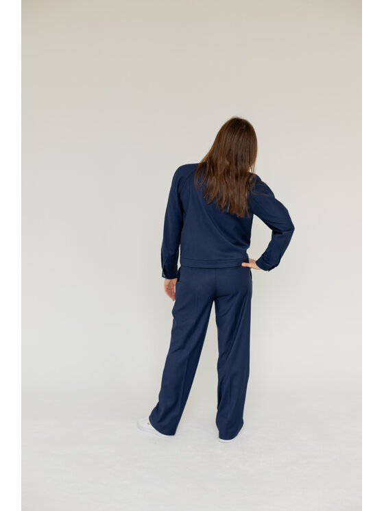 Entelier Entelier Spodnie garniturowe Enzo proste z zaszewkami Granatowy Modern Relaxed Fit