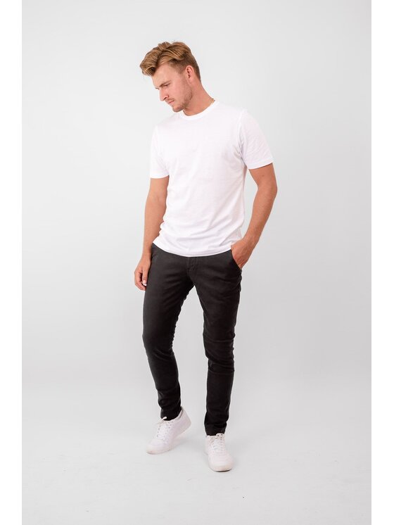TeeShoppen TeeShoppen Chinosy 'Perform Collection' Czarny Slim Fit
