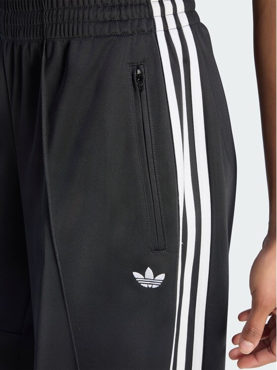 adidas adidas Spodnie dresowe 168738 Czarny Regular Fit