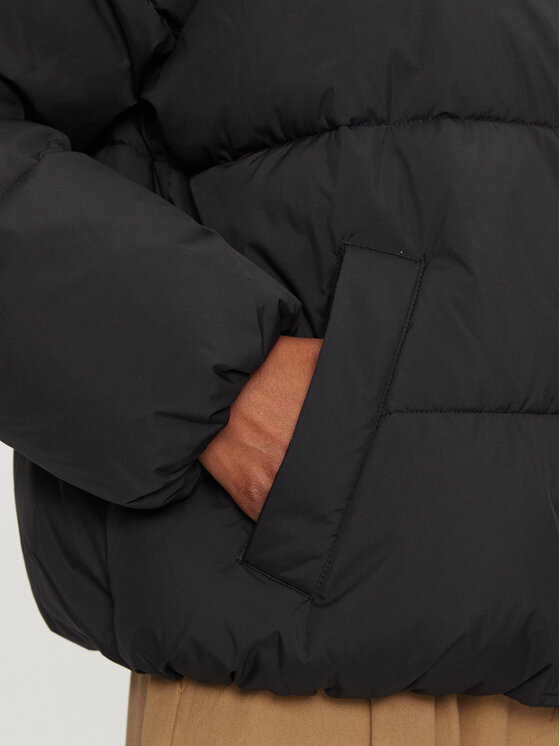Mustang Mustang Winterjacke Gillian 1015440 Schwarz Relaxed Fit