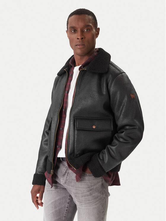 Wrangler Wrangler Jakna iz umetnega usnja Shearling 112371854 Črna Regular Fit