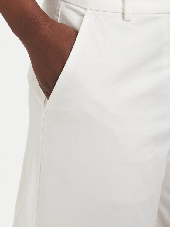 Gant Gant Шорти от плат 4020130 Кремав Regular Fit