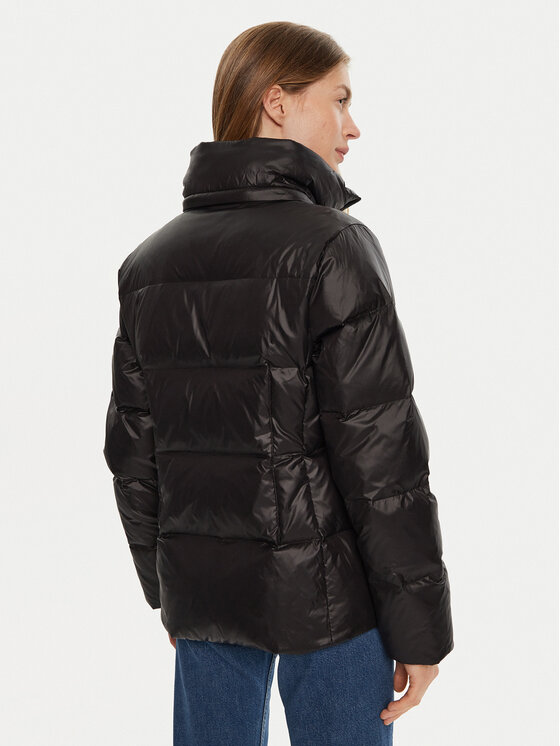 Calvin Klein Calvin Klein Vatovaná bunda K20K207733 Černá Regular Fit