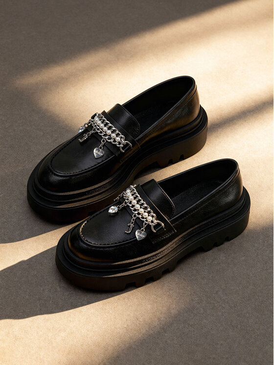 Juicy Couture Juicy Couture Loafersy CEO-HY63020S-6A Czarny