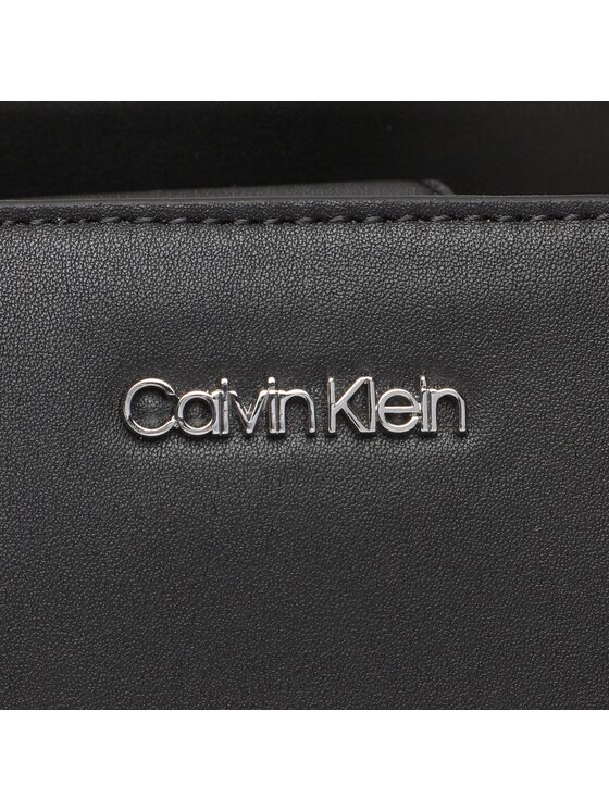 Calvin Klein Calvin Klein Τσάντα Ck Must Tote Md K60K610453 Μαύρο