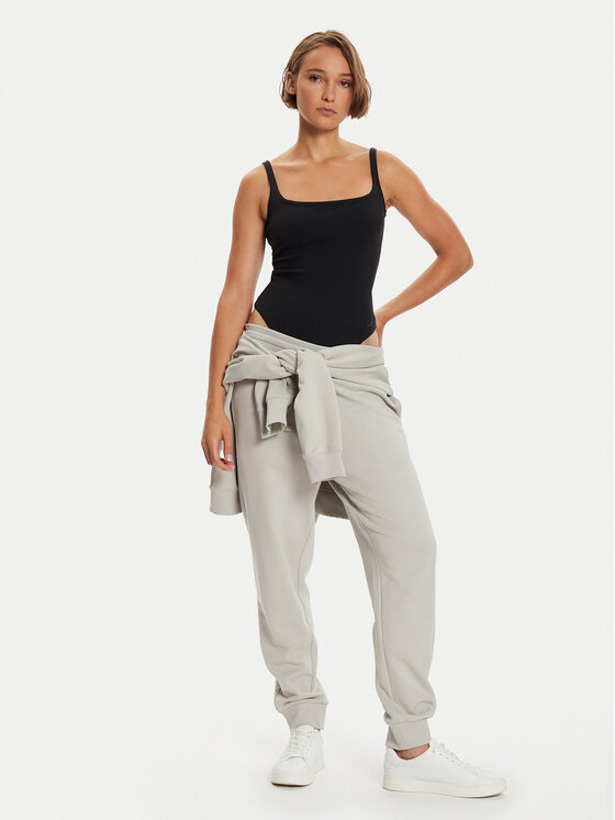 Reebok Reebok Glaustinukė Bodysuit 100201904 Juoda Slim Fit