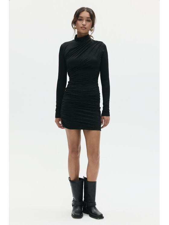 BENU BENU Úpletové šaty Z GOLFEM Čierna Slim Fit