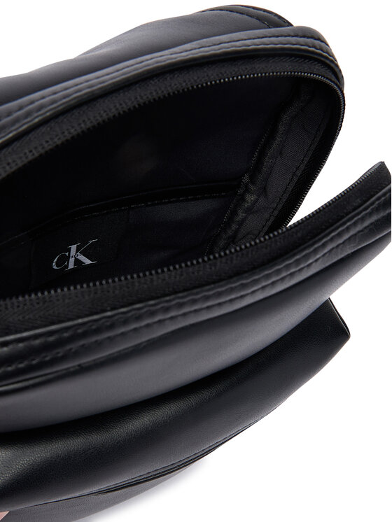 Calvin Klein Calvin Klein Geantă crossover Bold Logo Webbing Sling LV04D3449G Negru