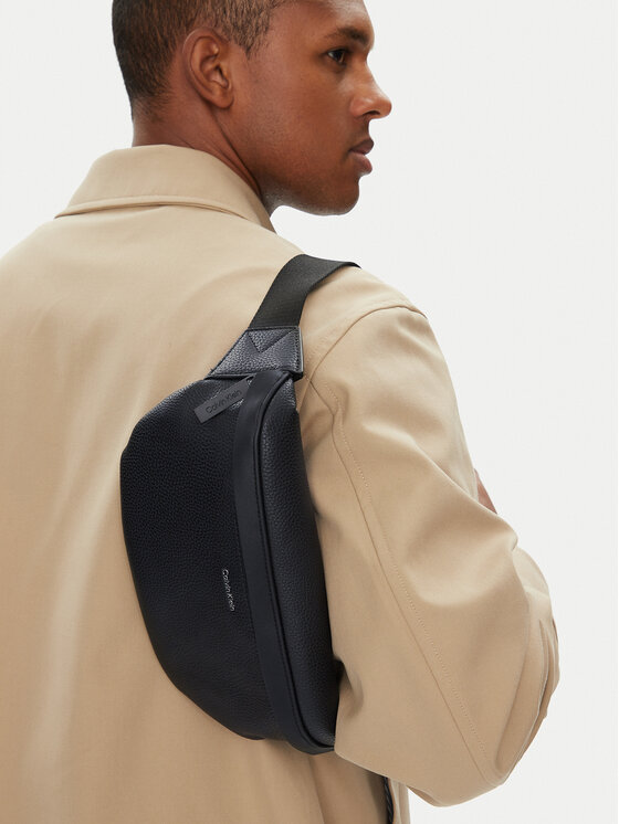 Calvin Klein Calvin Klein Torbica oko struka Ck Must Waistbag LV04D3184G Crna