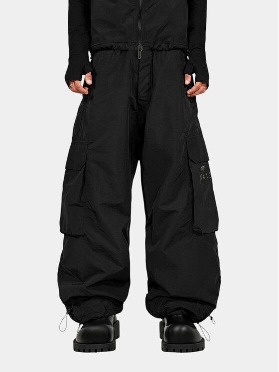 MADE BY SOCIETY MADE BY SOCIETY Spodnie materiałowe RAW Pants - P17773 Czarny Basic Fit