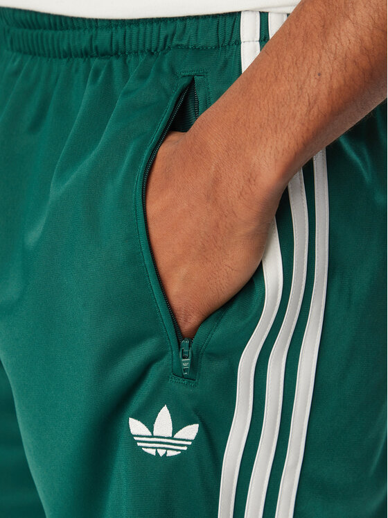 adidas adidas Szorty sportowe Firebird KE1376 Zielony Regular Fit