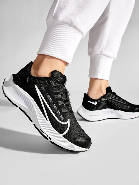 Nike Nike Tenisice za trčanje Air Zoom Pegasus 38 Flyease DA6698 001 Crna