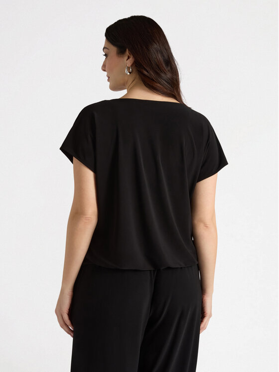 Fiorella Rubino Fiorella Rubino T-shirt G448L008236N033 Nero Regular Fit