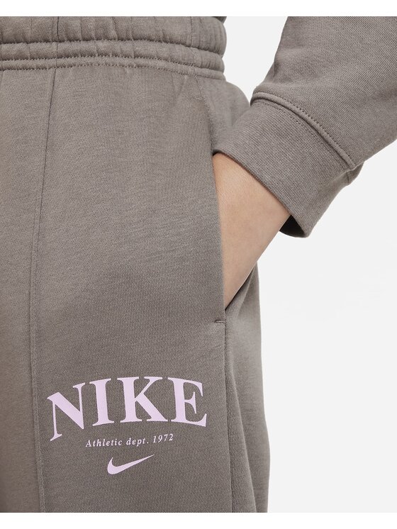 Nike Nike Spodnie dresowe Club Fleece Brązowy Regular Fit
