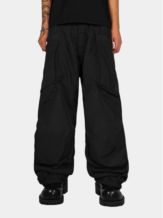 MADE BY SOCIETY MADE BY SOCIETY Spodnie materiałowe Pantaloni EDGE - P17735 Czarny Basic Fit