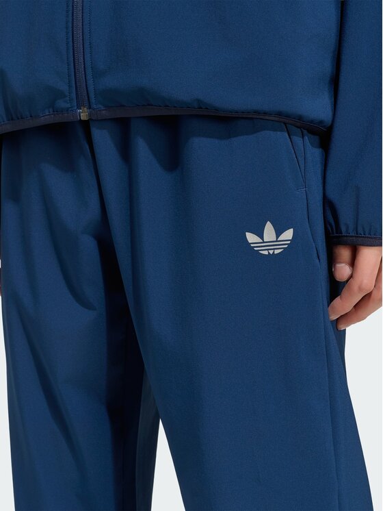 adidas adidas Spodnie dresowe 164637 Niebieski jasny Regular Fit