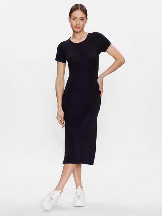 DKNY Sport DKNY Sport Kasdieninė suknelė DP3D4753 Juoda Classic Fit