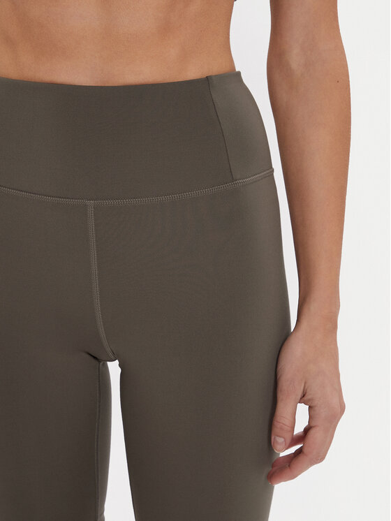 Girlfriend Collective Girlfriend Collective Спортивні шорти Float 4023 Бежевий Slim Fit