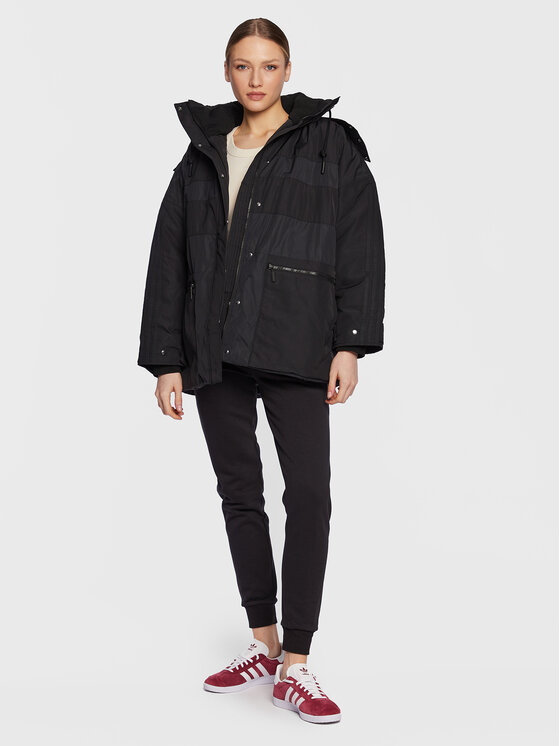 adidas adidas Demisezoninė striukė HM2615 Juoda Loose Fit