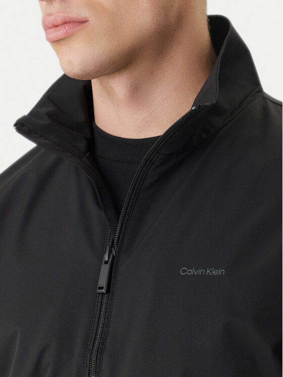 Calvin Klein Calvin Klein Jakna protiv vjetra LV04LF515G Crna Regular Fit