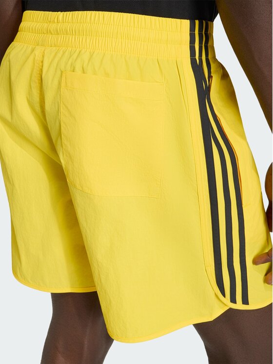 adidas adidas Szorty materiałowe 159299 Żółty Regular Fit