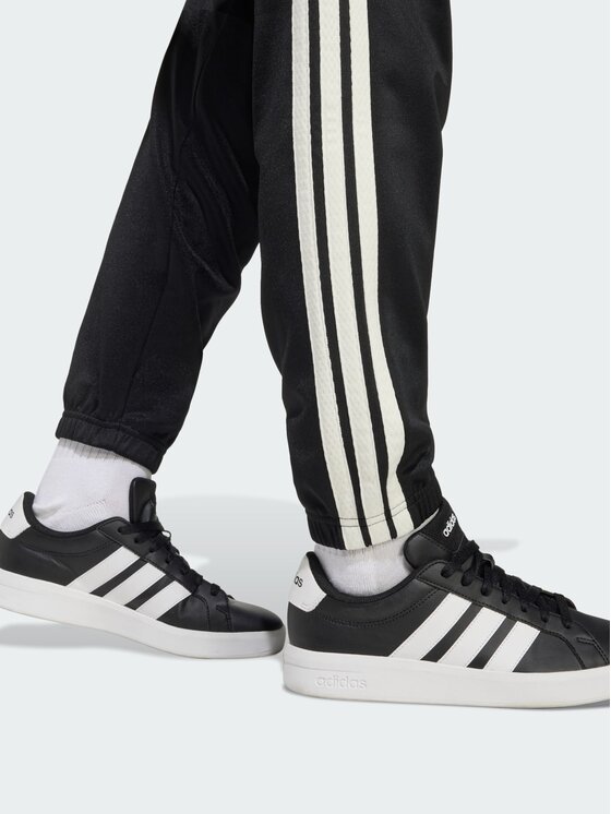 adidas adidas Spodnie materiałowe 158920 Czarny Regular Fit