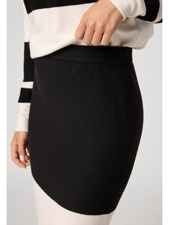 QUIOSQUE QUIOSQUE Sukňa QUIOSQUE 7VS006228 Farebná Regular Fit