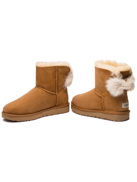 Fluff bow mini sales ugg