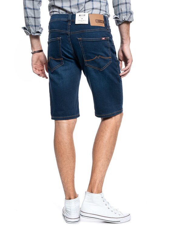 Mustang Mustang Szorty jeansowe CHICAGO SHORT Niebieski Slim Fit