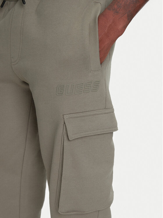 Guess Guess Donji dio trenerke Z4YB08 KAIJ1 Kaki Regular Fit