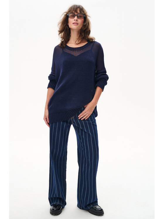 blue shadow blue shadow Sweter Fidżi Granatowy Regular Fit