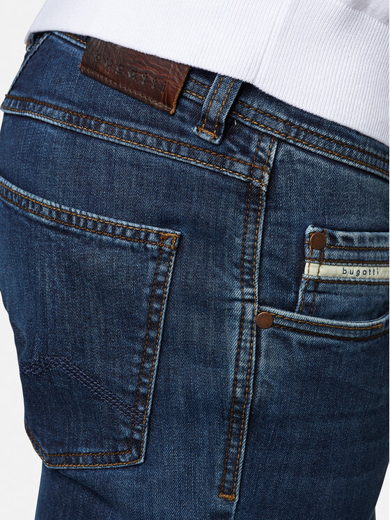 Bugatti Bugatti Jeans hlače 3919D 26612 Mornarsko modra Modern Fit