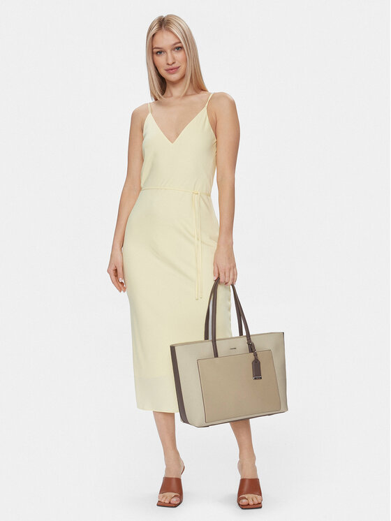 Calvin Klein Calvin Klein Rankinė Ck Must K60K611454 Smėlio