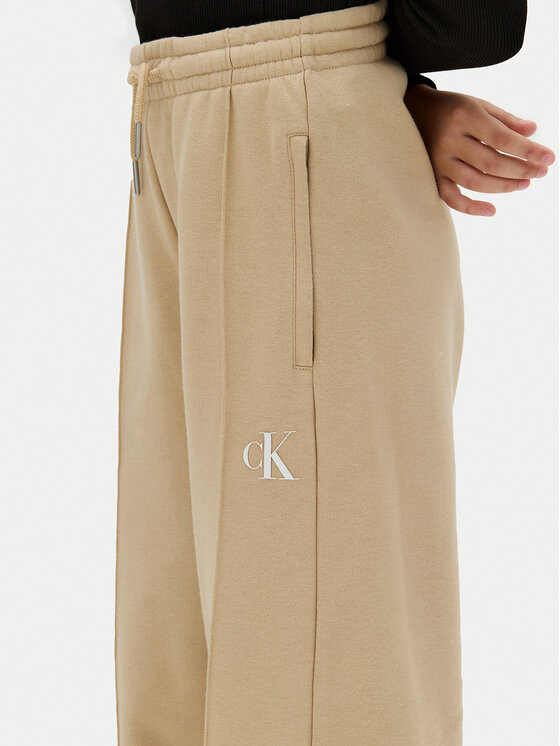 Calvin Klein Jeans Calvin Klein Jeans Donji dio trenerke IG0IG02875 D Bež Wide Leg
