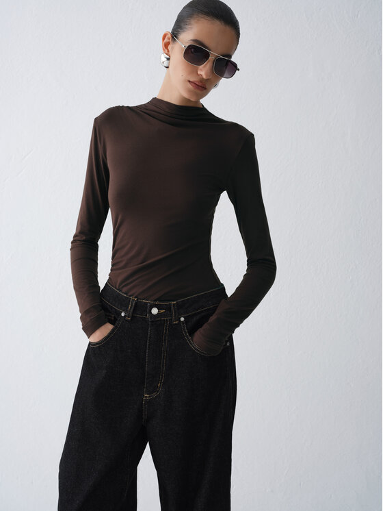La Mania La Mania Longsleeve APRIL Brązowy ciemny Basic Fit