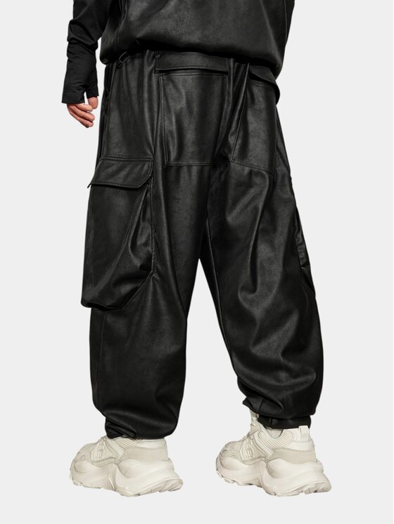 MADE BY SOCIETY MADE BY SOCIETY Spodnie materiałowe SHAPE - P17814 Czarny Basic Fit