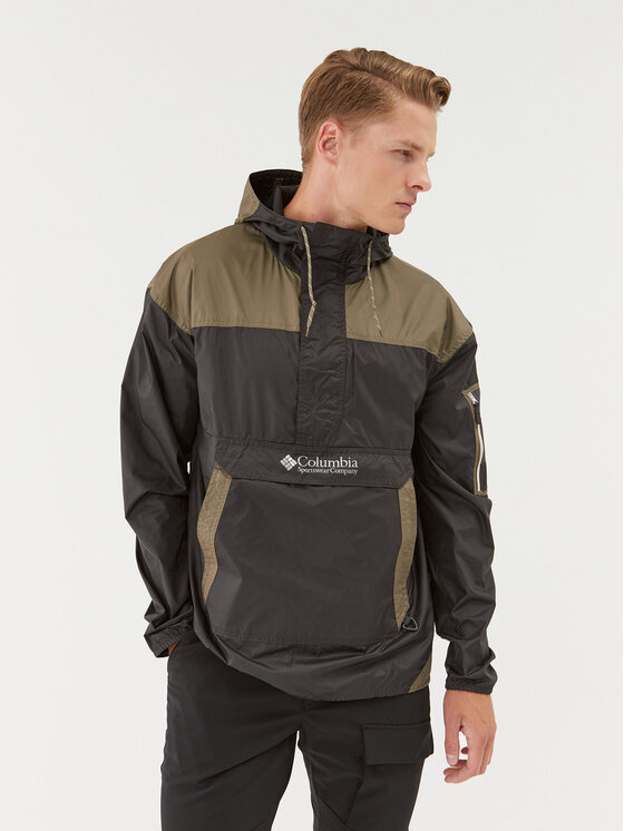Columbia Columbia Neperpučiama striukė Challenger™ Windbreaker Juoda Regular Fit