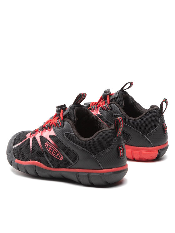 Keen Keen Pārgājienu apavi Chandler 2 Cnx 1026496 Melns