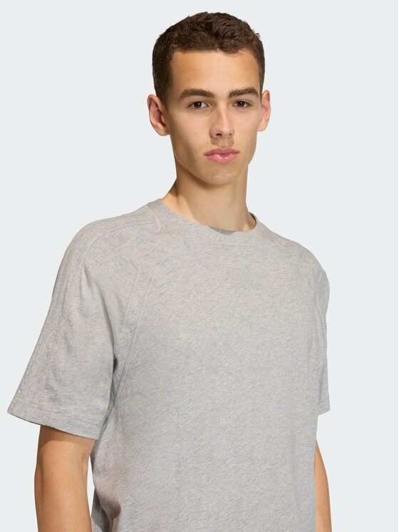 adidas adidas T-Shirt 159227 Szary jasny Regular Fit
