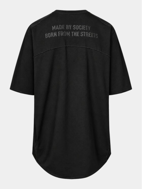 MADE BY SOCIETY MADE BY SOCIETY T-Shirt Back BORN FROM THE STREETS - T18041 Czarny Basic Fit