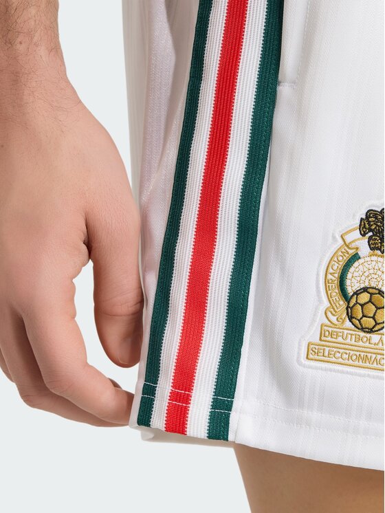 adidas adidas Szorty sportowe 161972 Biały Loose Fit