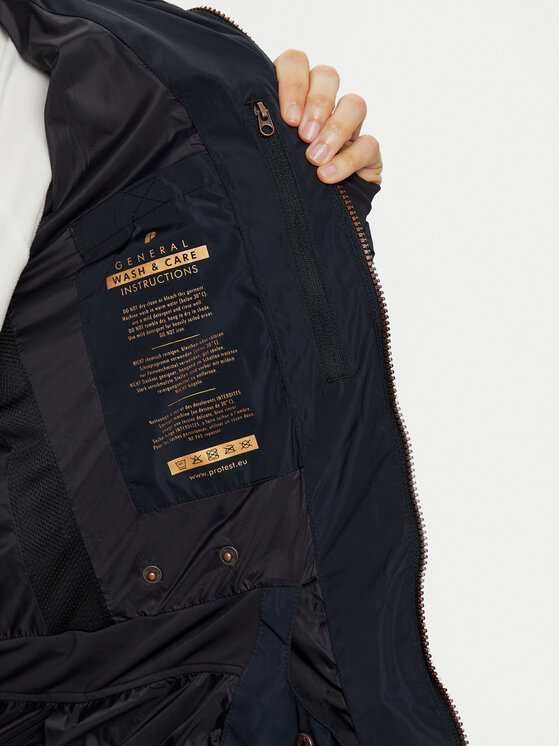 Protest Protest Μπουφάν για σκι Apply 6610544 Μαύρο Slim Fit