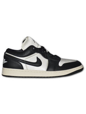 Nike Nike Sneakersy FB9893-101 Czarny