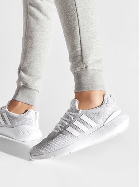 adidas adidas Laisvalaikio batai Swift Run 22 GZ3499 Pilka