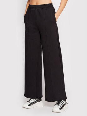 Urban Classics Urban Classics Spodnji del trenirke Pin Tuck TB4562 Črna Relaxed Fit