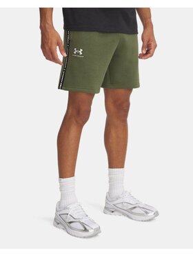 Under Armour Under Armour Szorty materiałowe UA-1390299-390 Zielony ciemny Active Fit